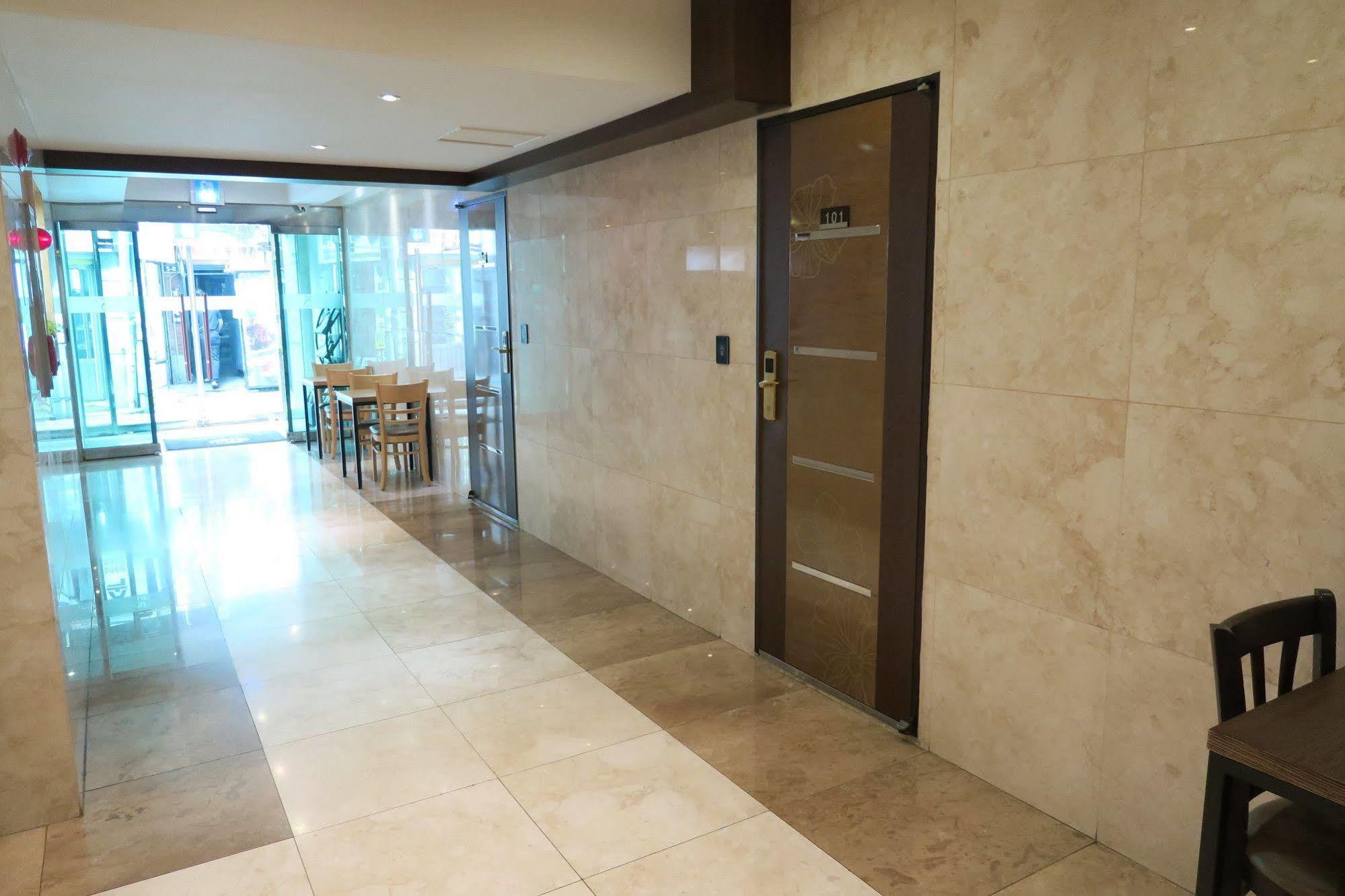 Gs Hotel Jongno Seoul Bagian luar foto